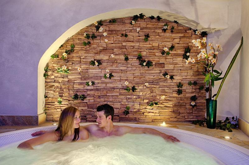 Stoa - Elegant & Romantic Guest House - "Adults Only" St. Vigil Exteriör bild