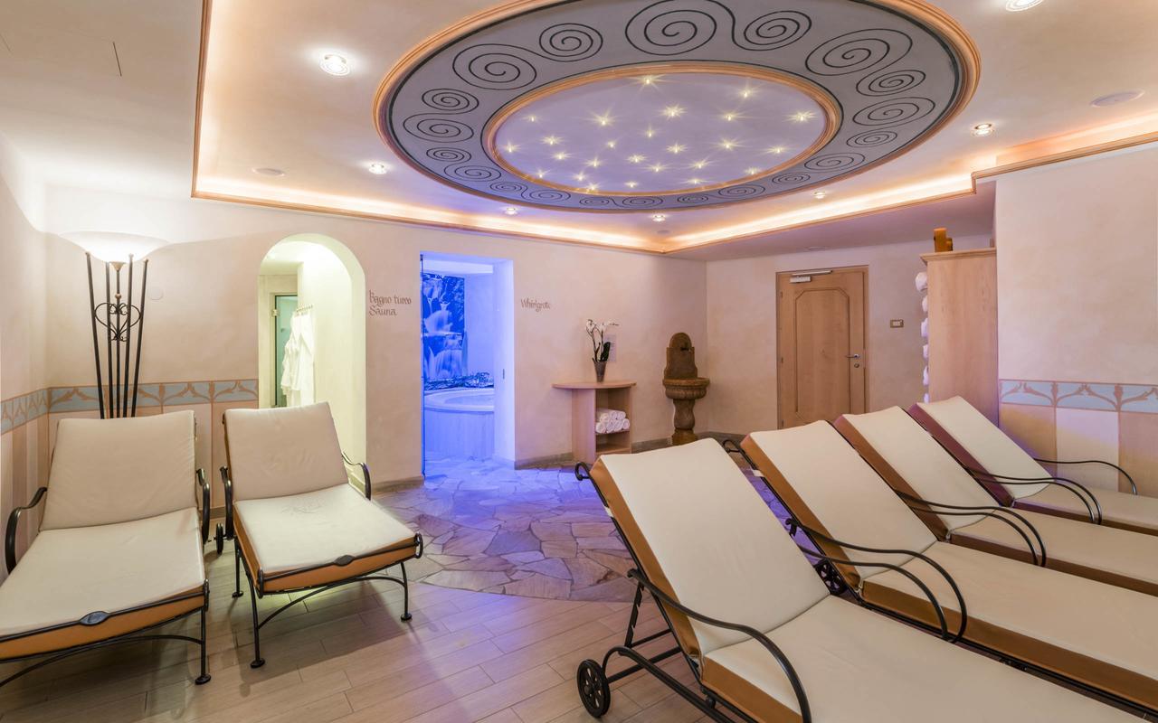 Stoa - Elegant & Romantic Guest House - "Adults Only" St. Vigil Exteriör bild